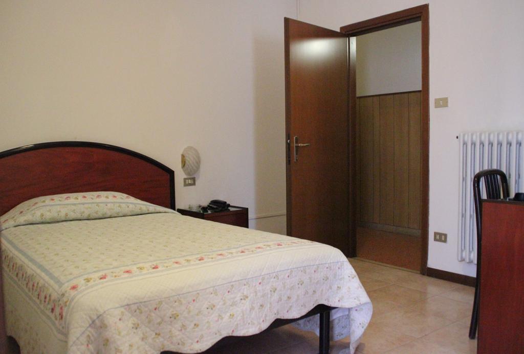 Nuovo Hotel San Martino Snc Casalecchio Di Reno Chambre photo